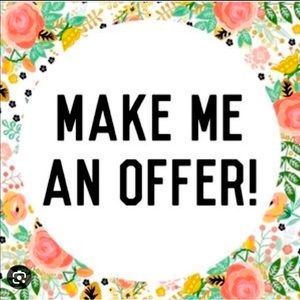 MAKE ME AN OFFER & I LOVE TO BUNDLE 🌸